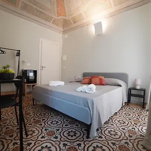  Nocleg ze śniadaniem Domus Maqueda